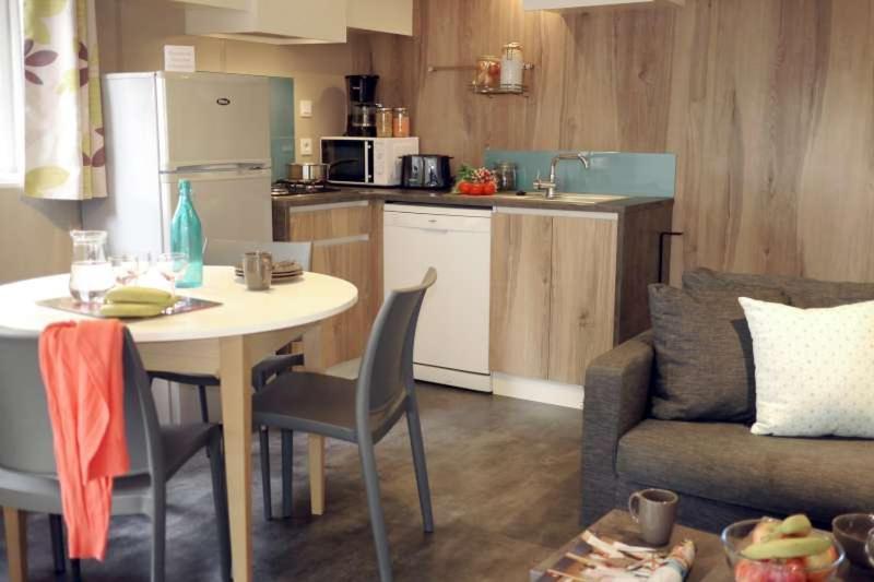 Camping Le Suroit Le Bois-Plage-en-Ré Εξωτερικό φωτογραφία