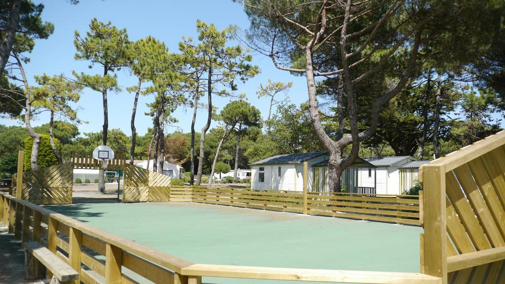 Camping Le Suroit Le Bois-Plage-en-Ré Εξωτερικό φωτογραφία