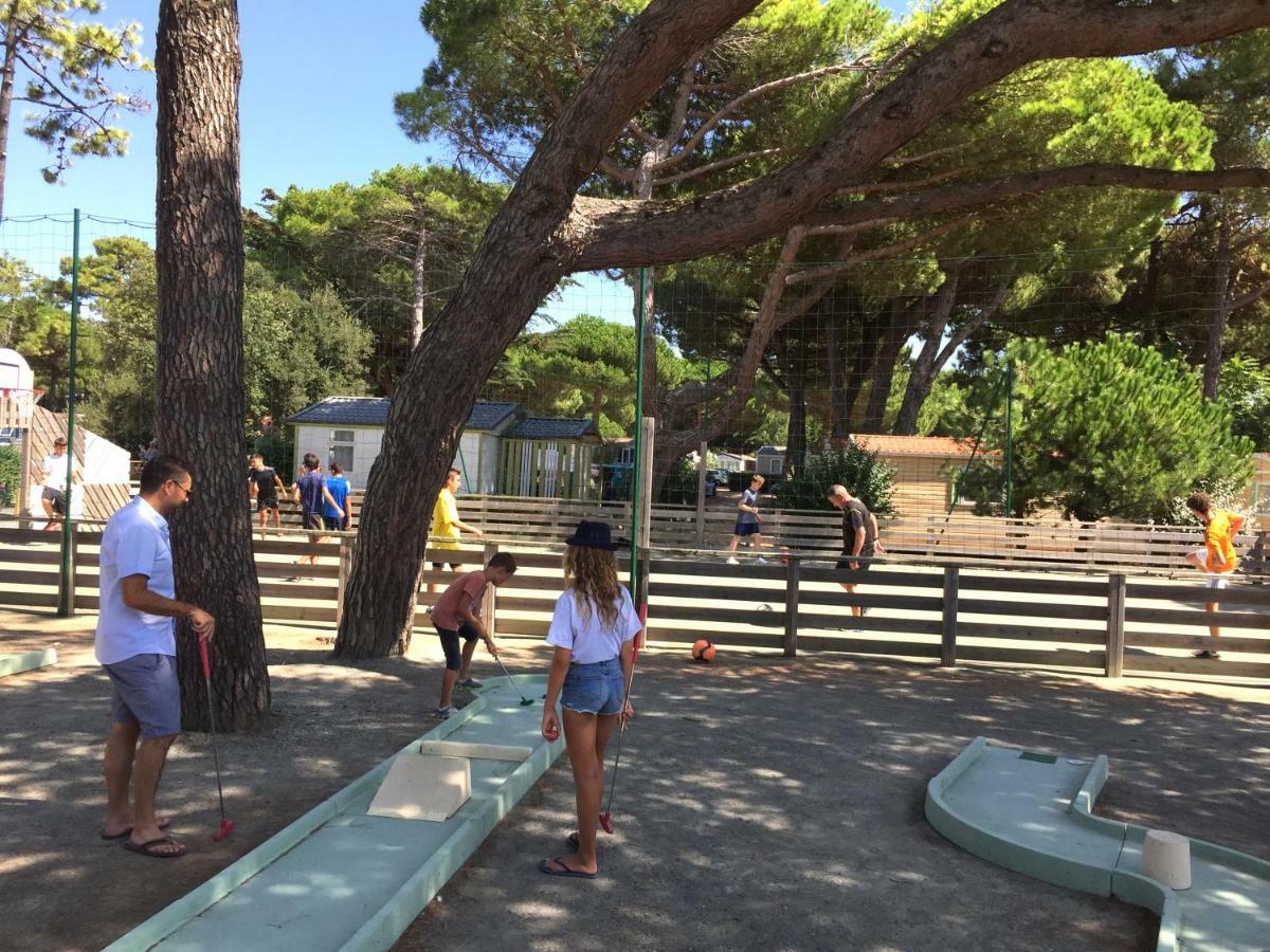 Camping Le Suroit Le Bois-Plage-en-Ré Εξωτερικό φωτογραφία